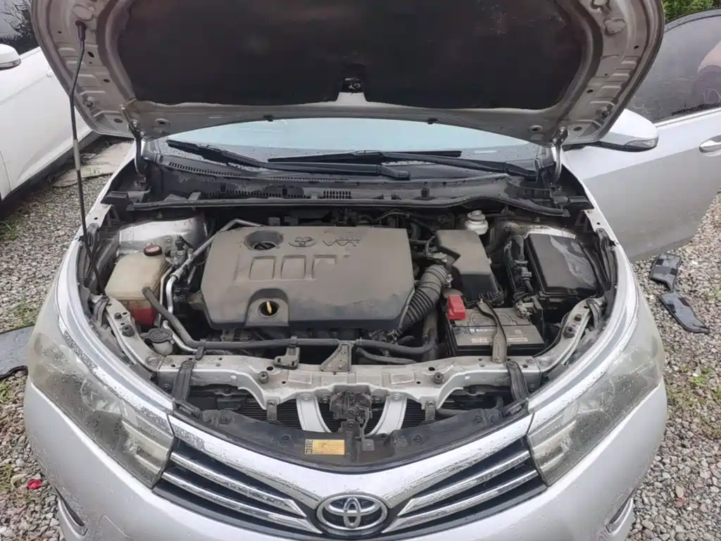 Toyota Corolla 2015 — фото 20