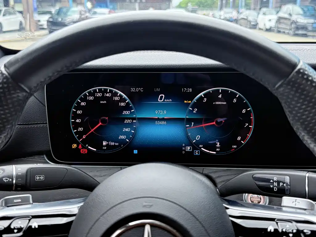 Mercedes-Benz E-Class 2022 — фото 15