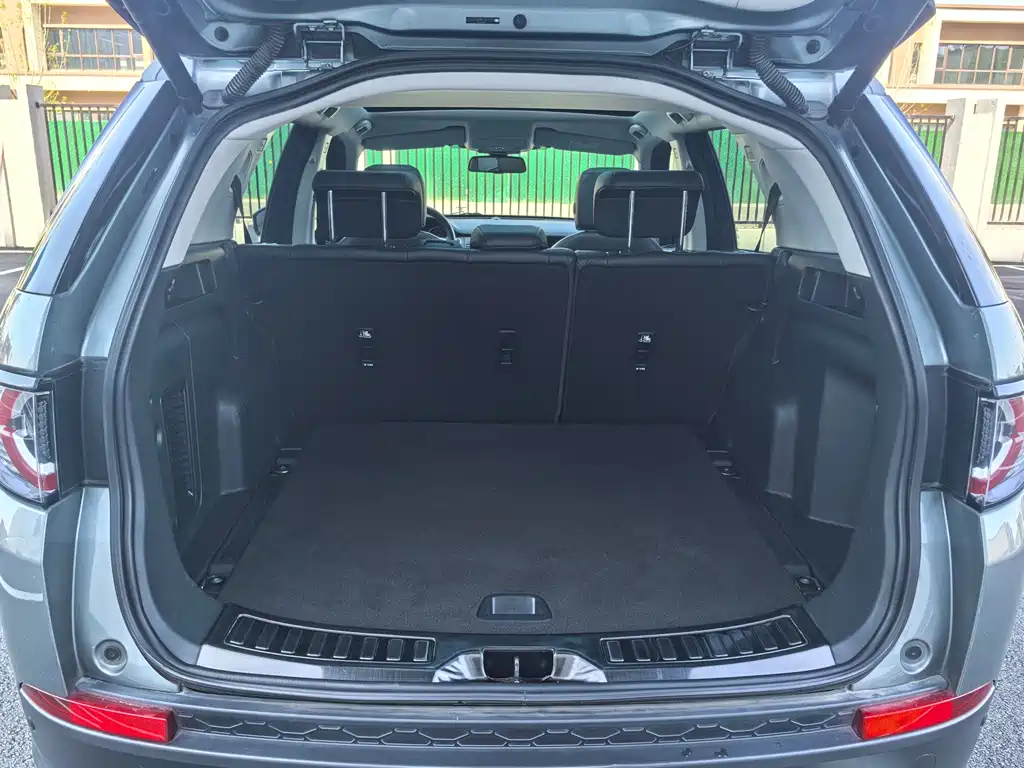 Land Rover Discovery Sport 2019 — фото 26