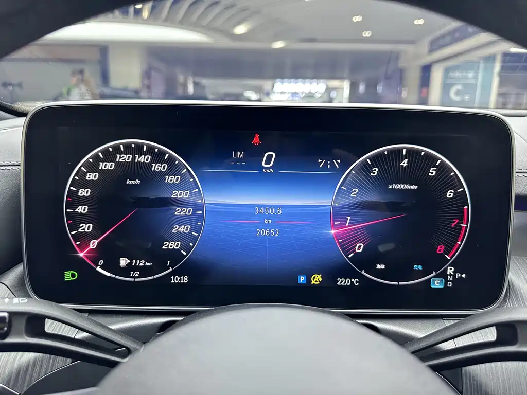 Mercedes-Benz C-Class 2023 — фото 6
