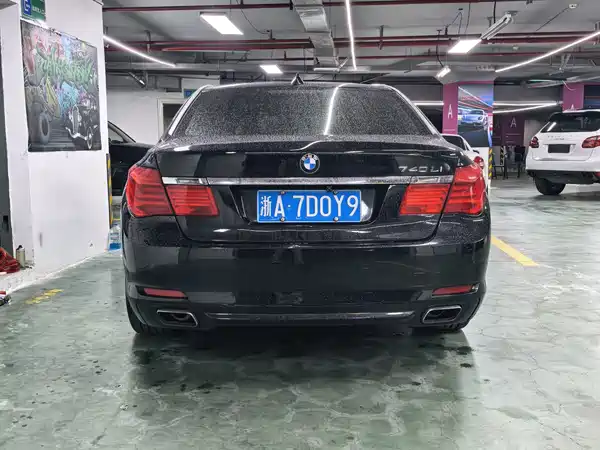 BMW 7 Series 2009