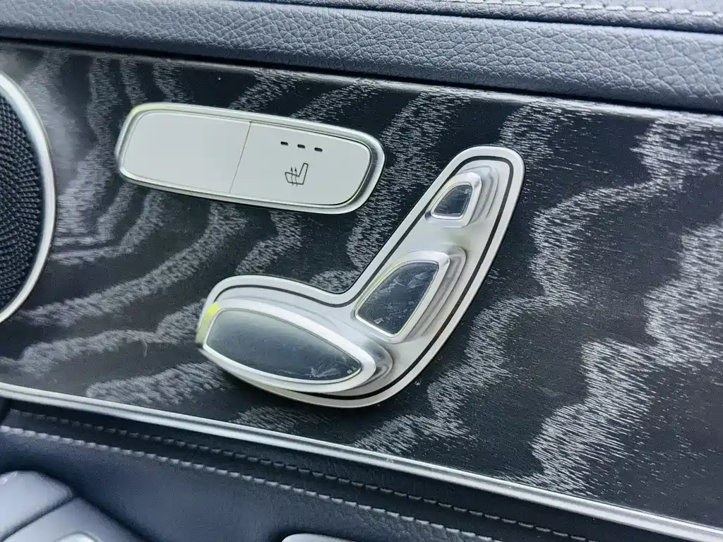 Mercedes-Benz C-Class 2018 — фото 9