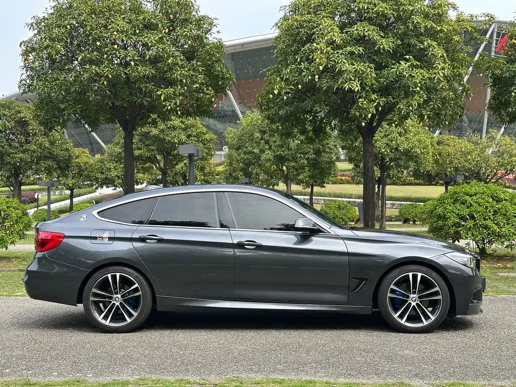 BMW 3 Series GT 2018 — фото 4