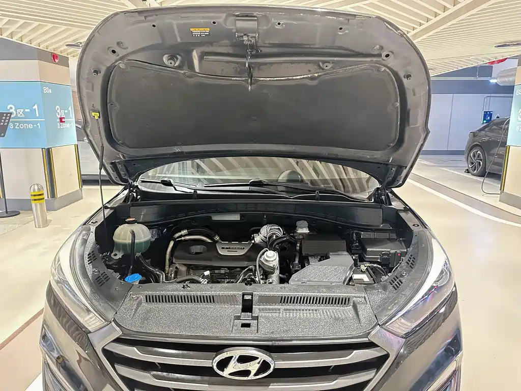 Hyundai Tucson 2016 — фото 9