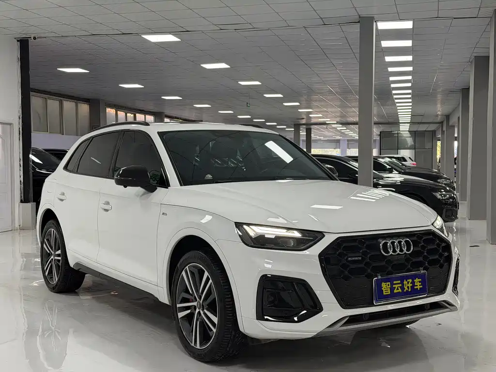Audi Q5L 2021 — фото 3