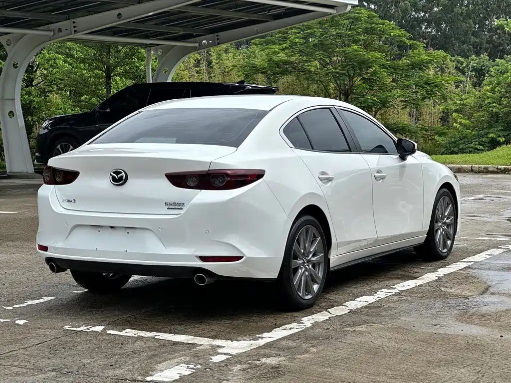 Mazda 3 Angkesela 2022