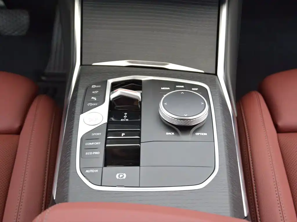 BMW 3 Series 2026 — фото 12