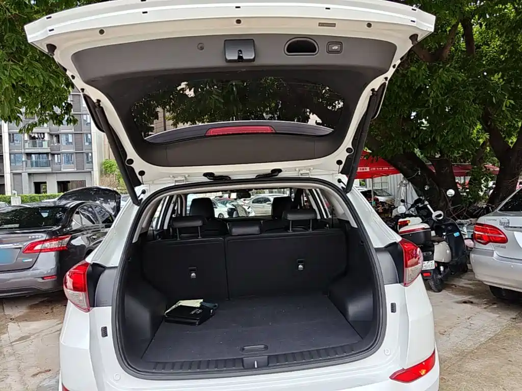 Hyundai Tucson 2016 — фото 19