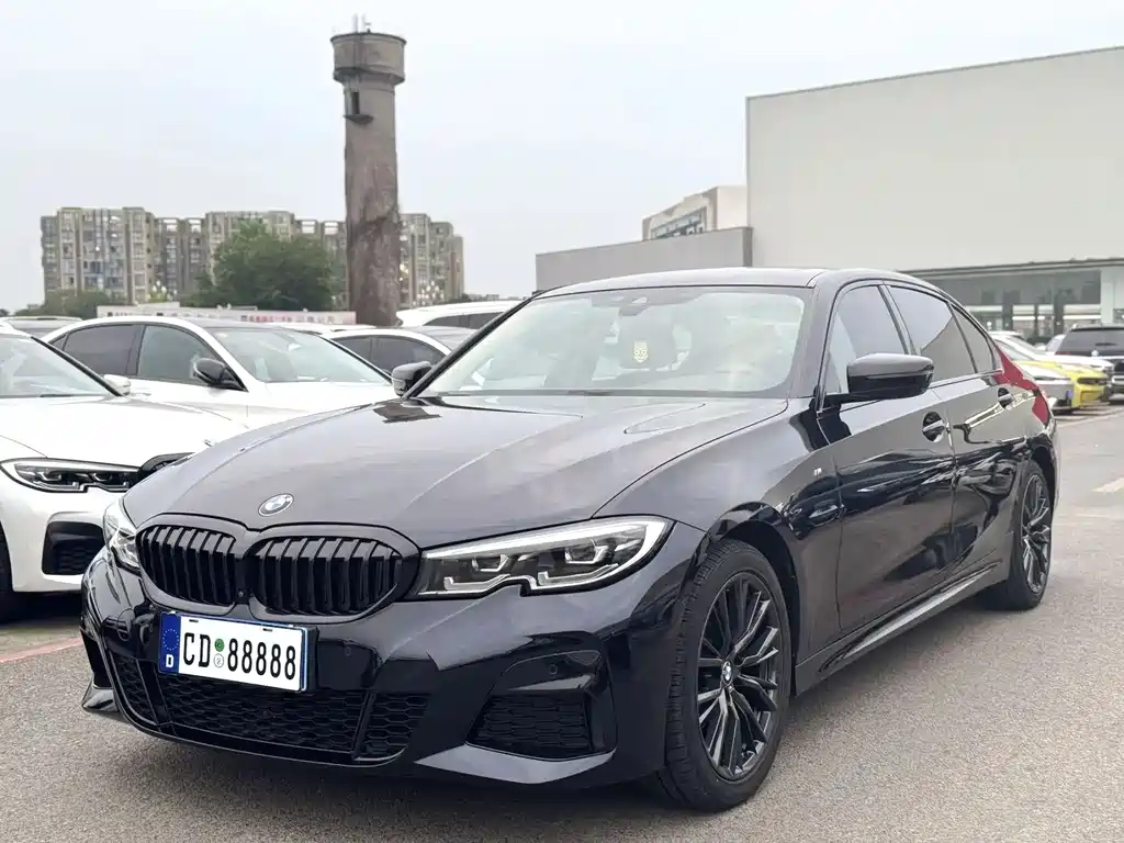 BMW 3 Series 2021 — фото 1