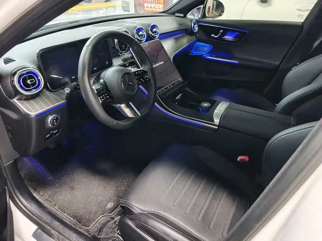 Mercedes-Benz C-Class 2023