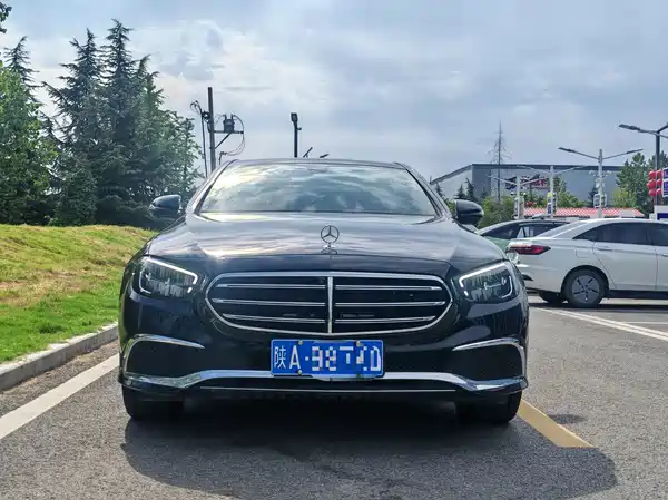 Mercedes-Benz E-Class 2023