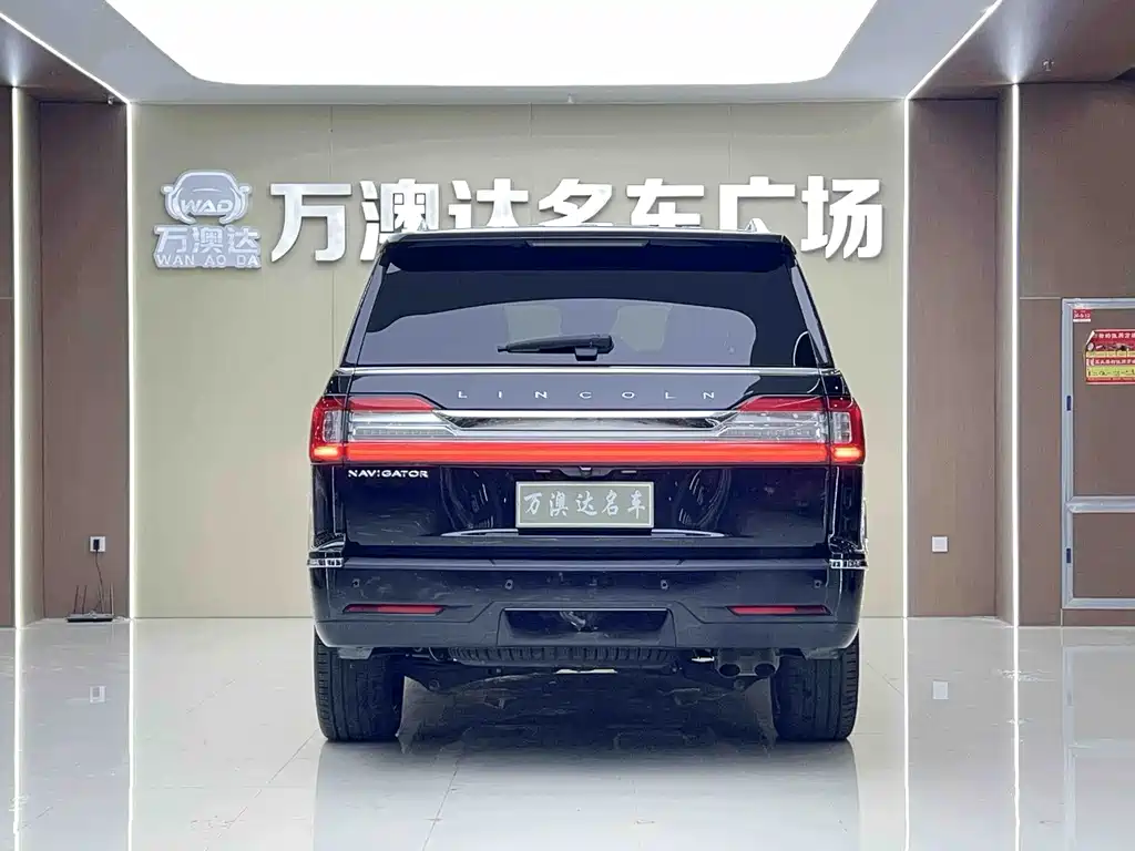 Lincoln Navigator 2022 — фото 19