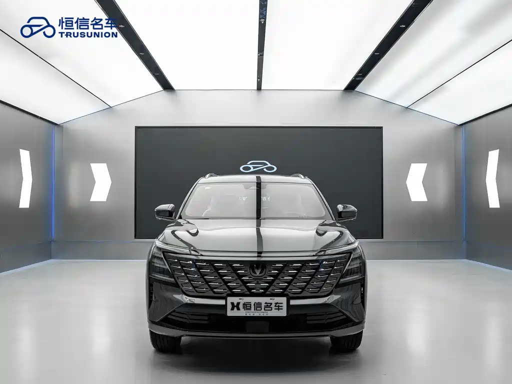 Changan CS75 PLUS — фото 2