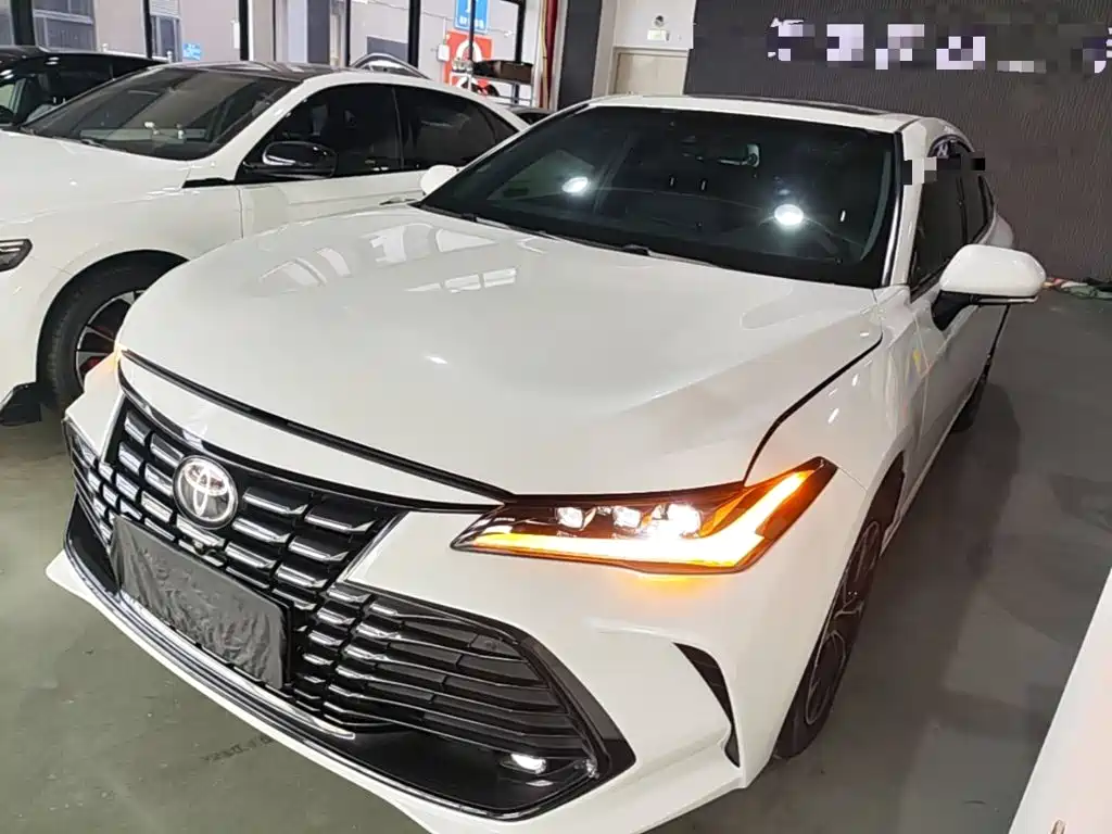 Toyota Avalon 2023 — фото 2