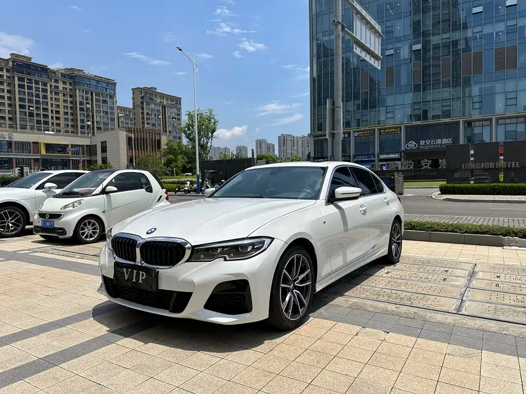 BMW 3 Series 2021