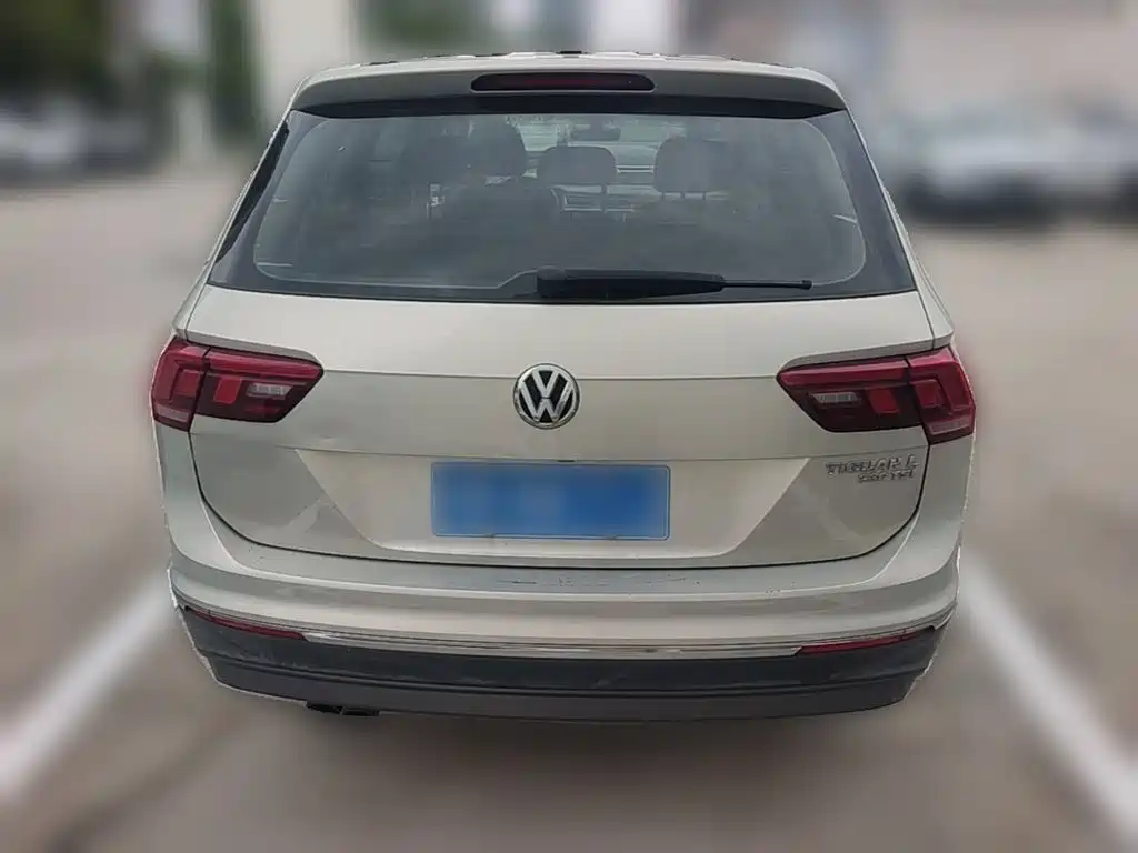 Volkswagen Tiguan L 2018 — фото 10