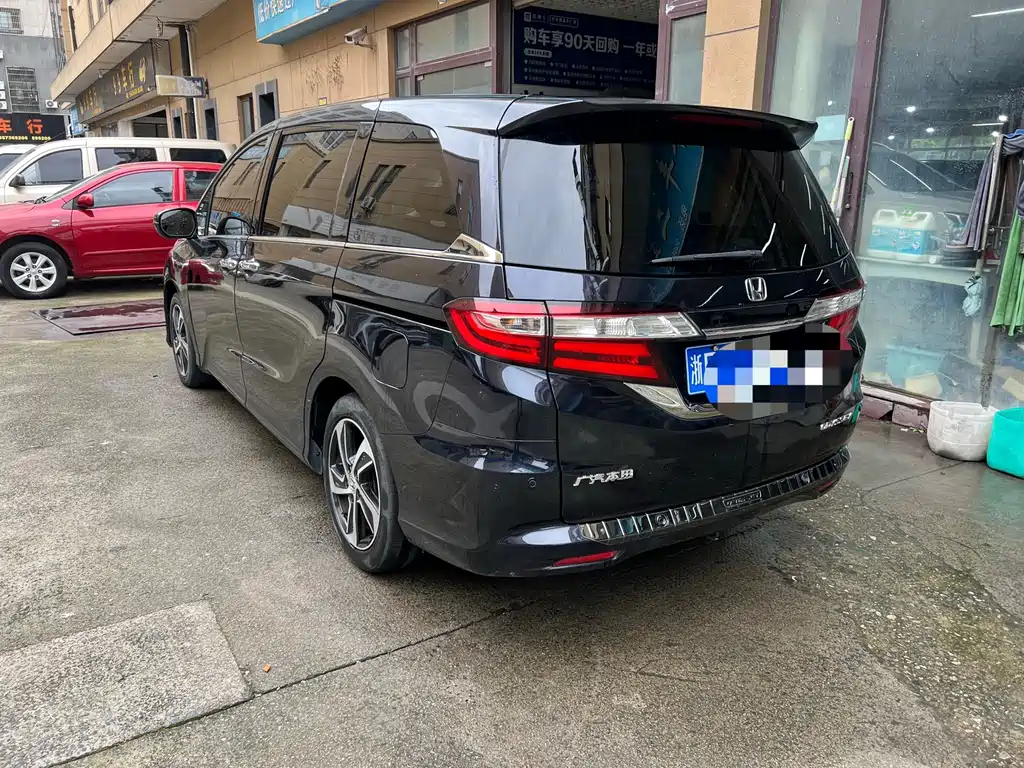Honda Odyssey 2019 — фото 3