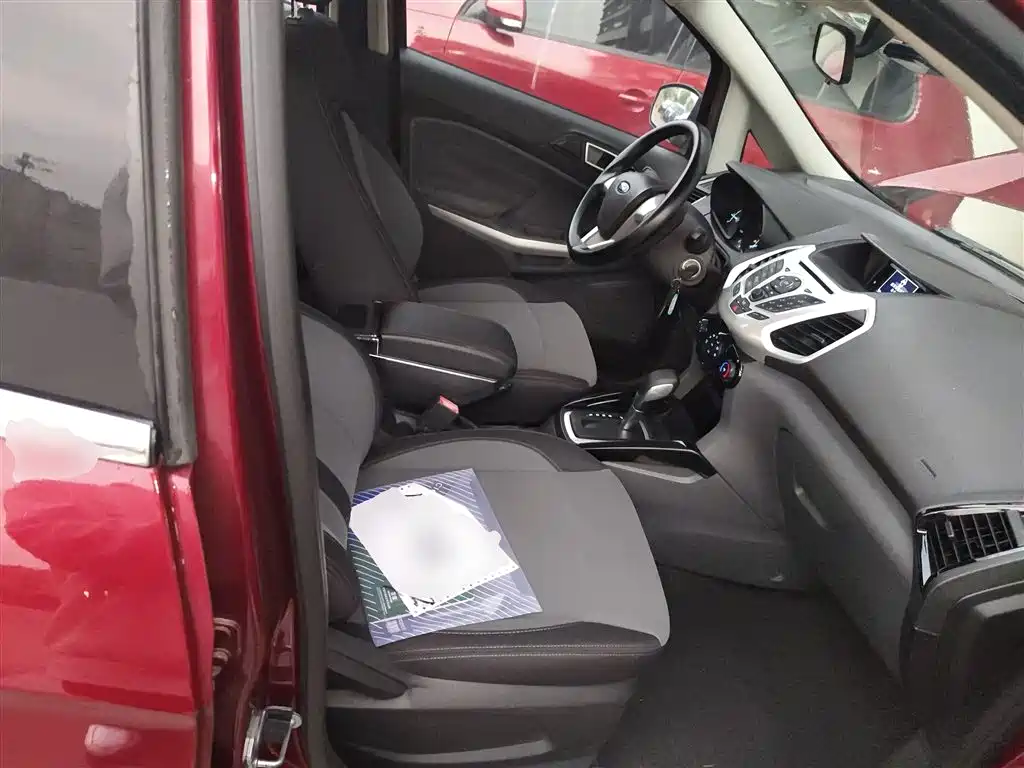 Ford Ecosport 2016 — фото 17