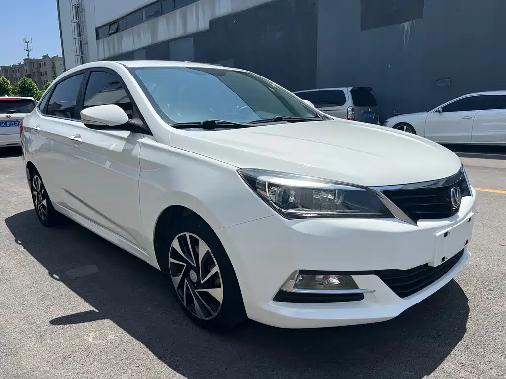 Changan V7 2015 — фото 4