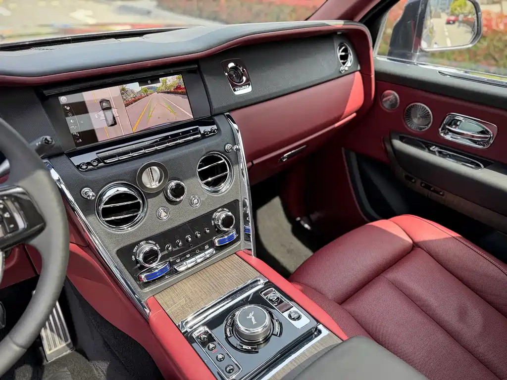 Rolls-Royce Cullinan 2019