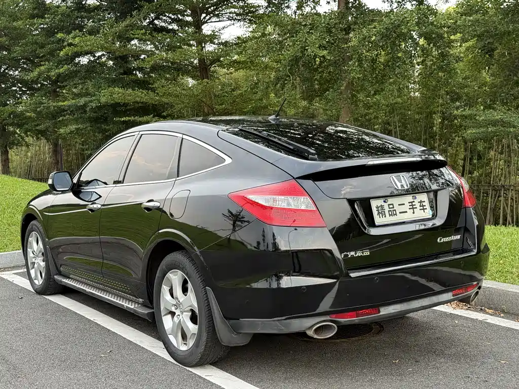 Honda Crosstour 2012 — фото 6