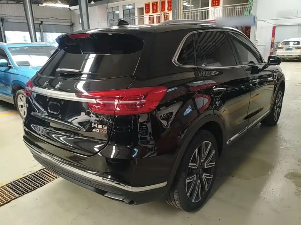 Hongqi HS5 2022