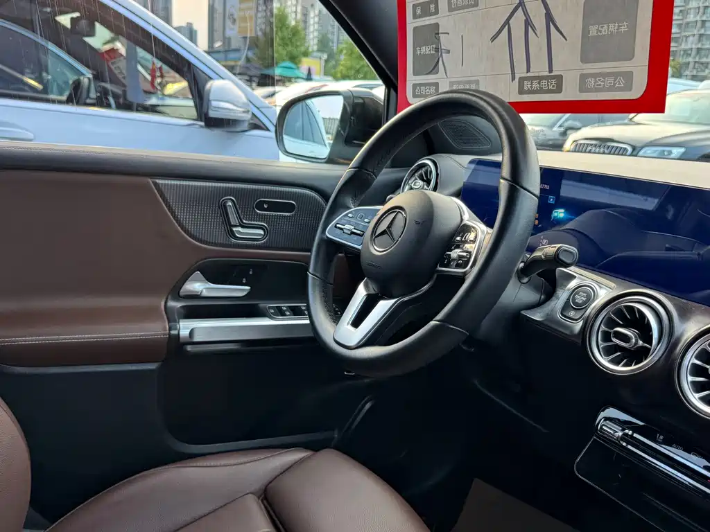 Mercedes-Benz GLB 2021 — фото 12