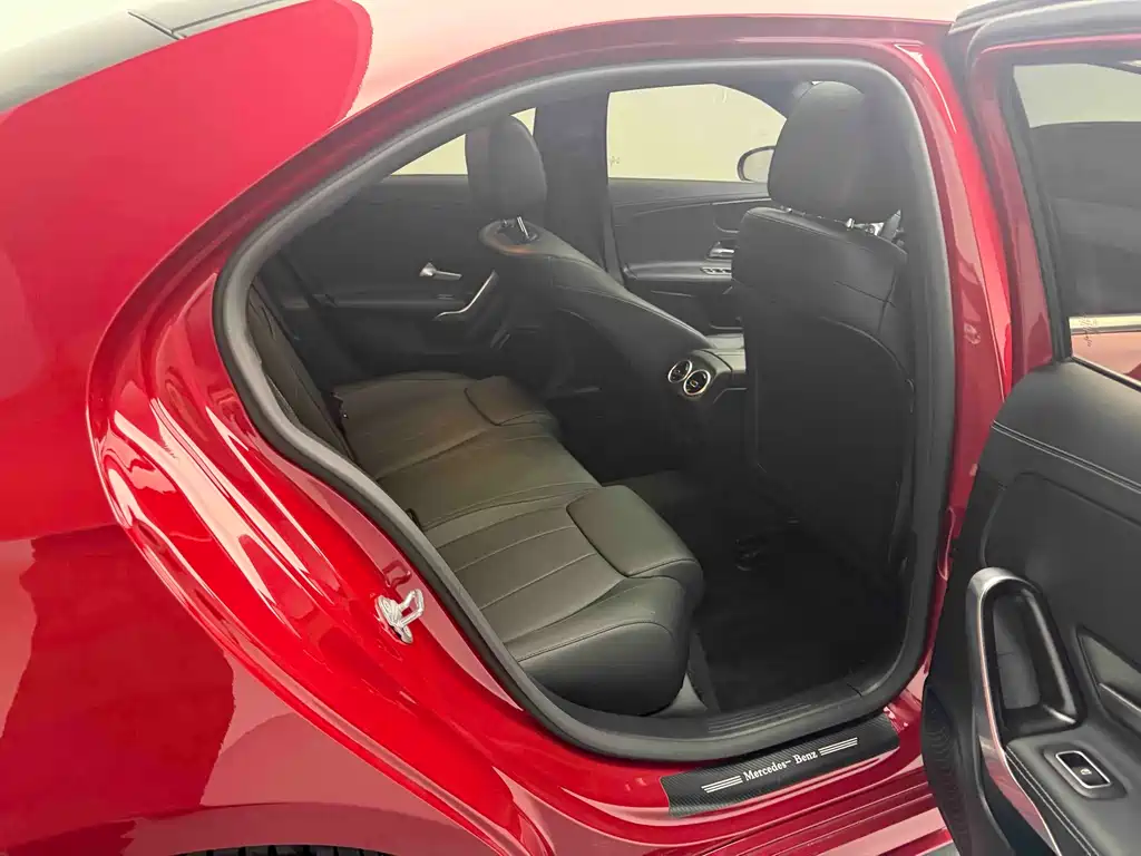 Mercedes-Benz A-Class 2021 — фото 24