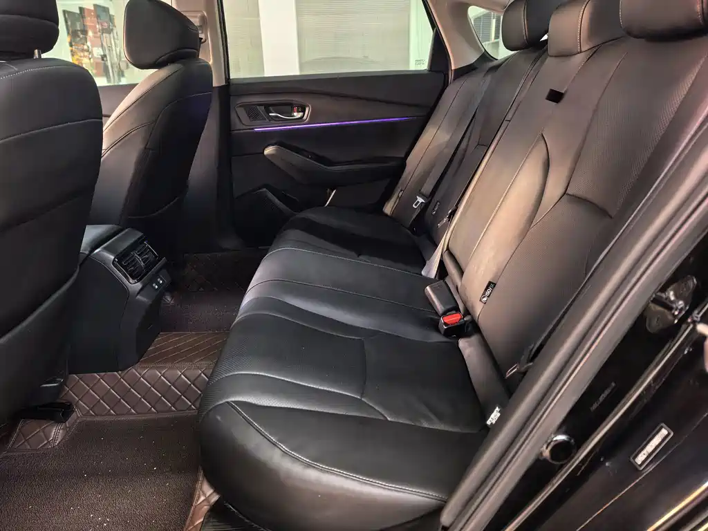 Honda Accord 2023 — фото 12