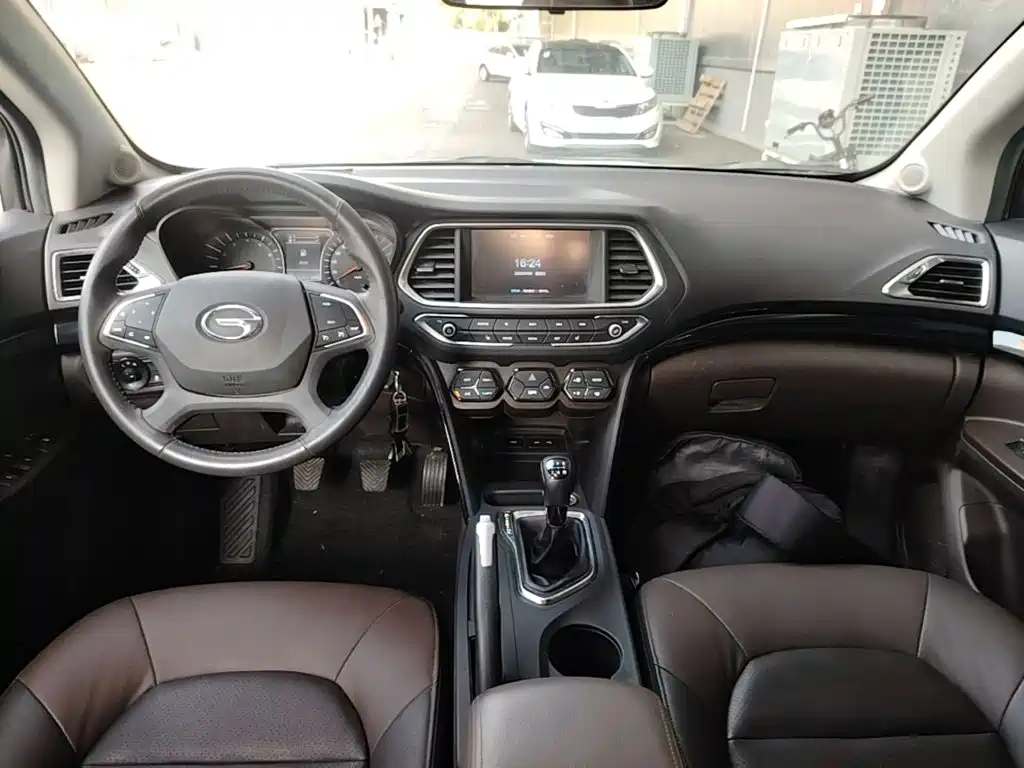 GAC Motor Trumpchi GS4 2016 — фото 10