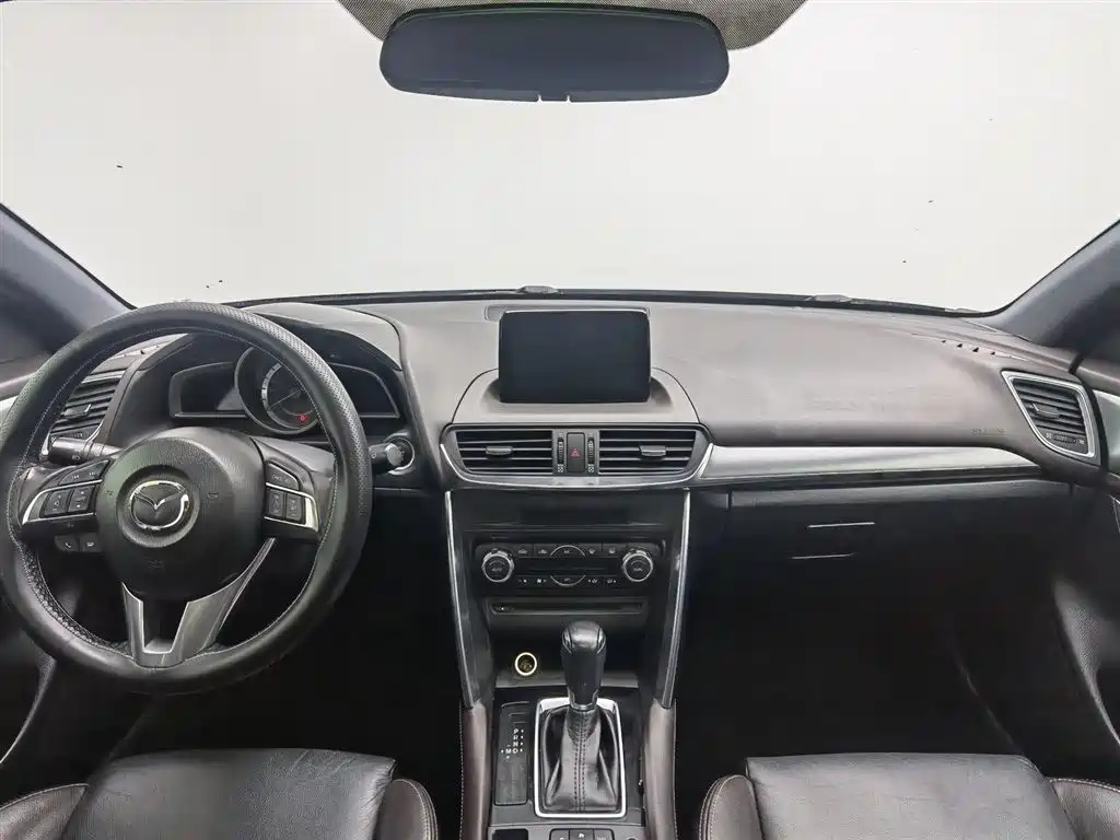 Mazda CX-4 2016 — фото 5