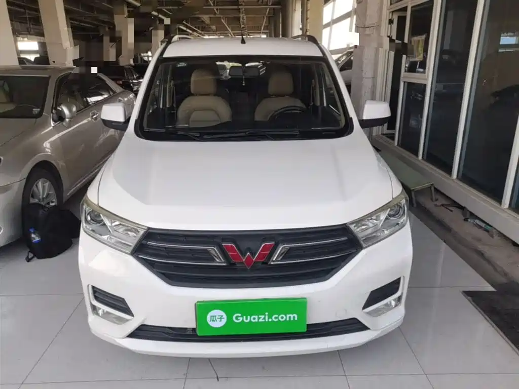 Wuling Hongguang 2019 — фото 3