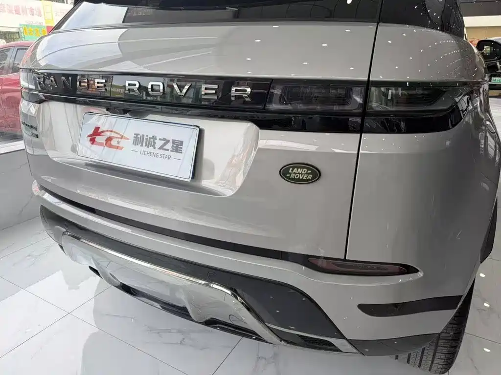 Land Rover Evoque 2021 — фото 4
