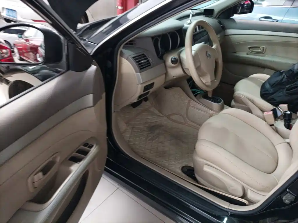 Nissan Sylphy 2017 — фото 16