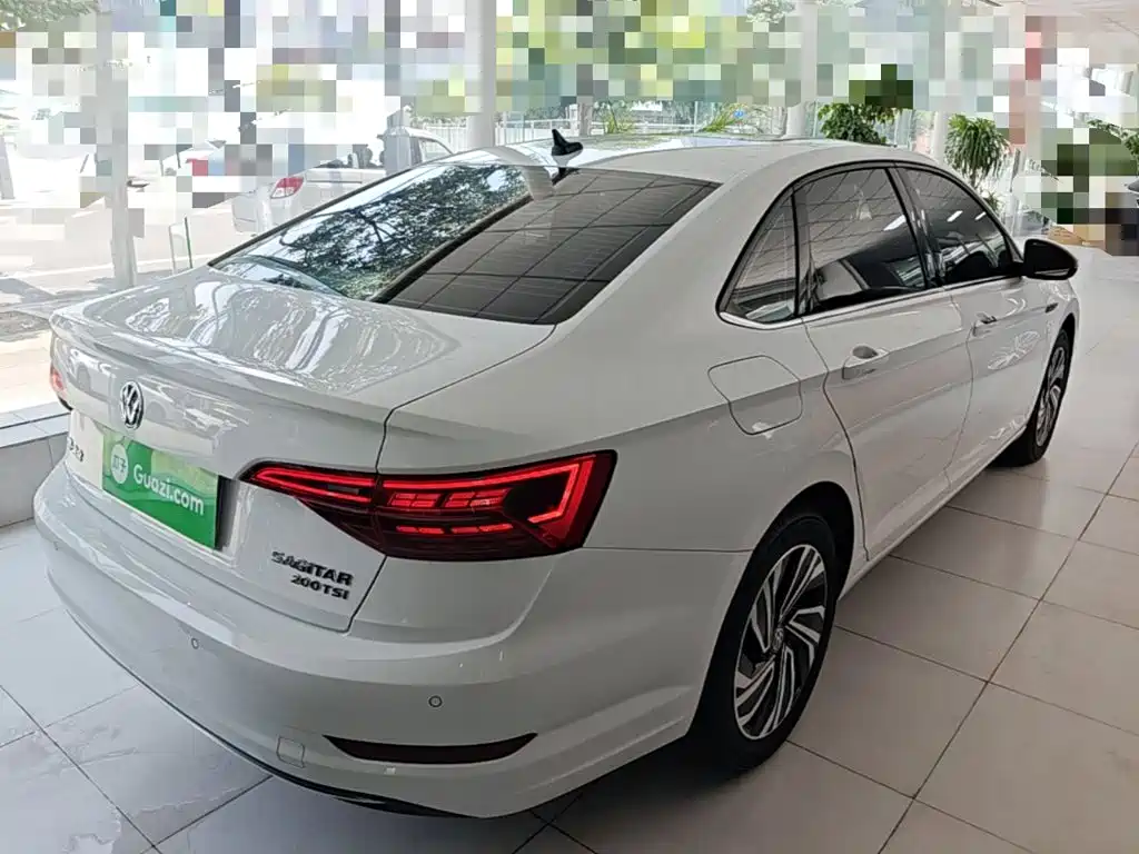 Volkswagen Sagitar 2022