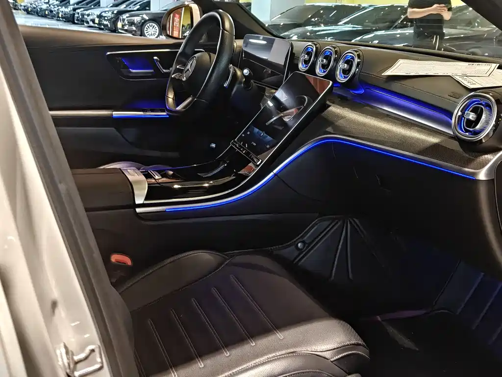 Mercedes-Benz C-Class 2021