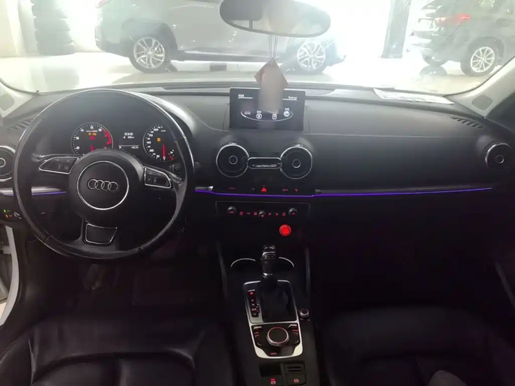 Audi A3 2015 — фото 10