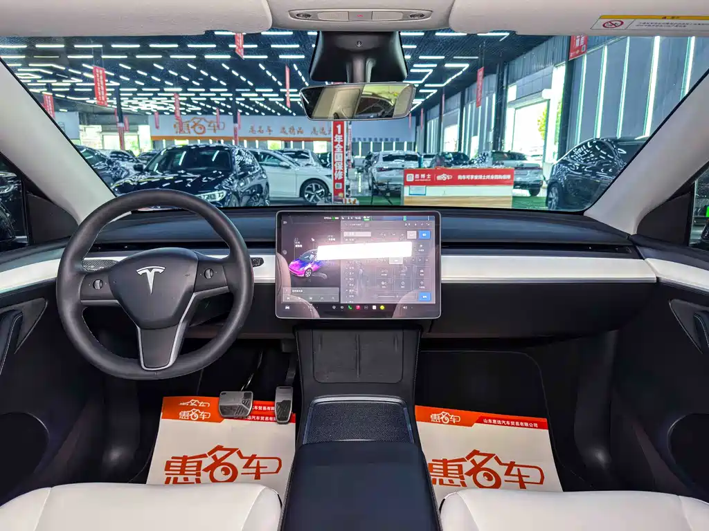 Tesla Model Y 2022 — фото 11