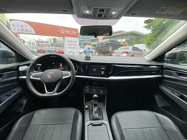Volkswagen Passat 2024