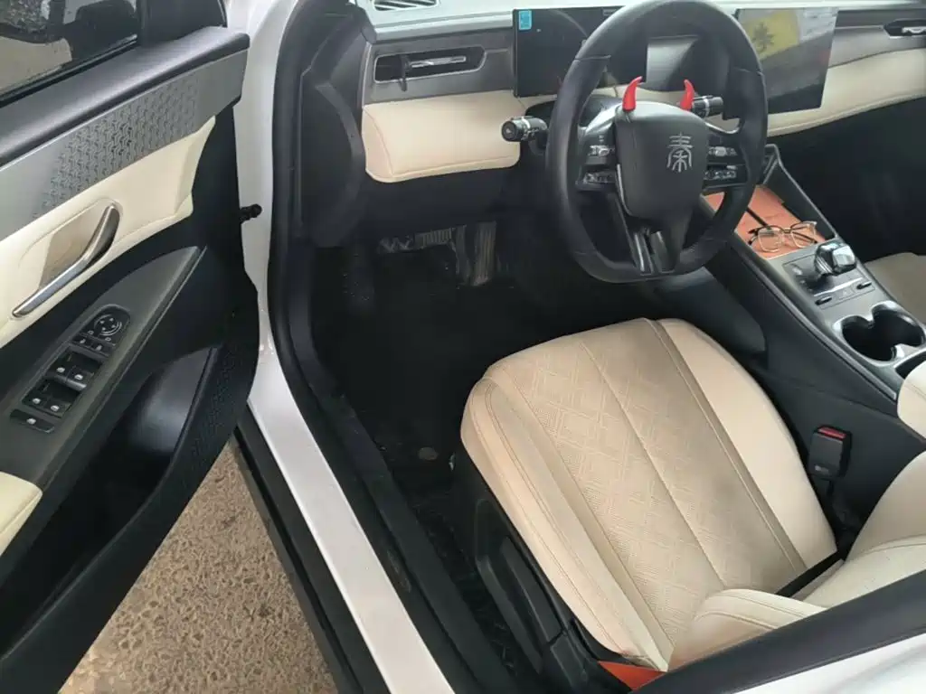 BYD Qin PLUS 2025 — фото 16