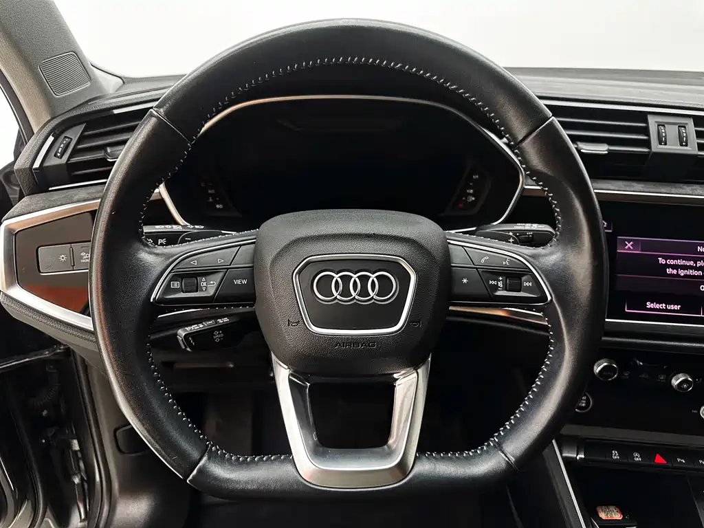 Audi Q3 2022 — фото 14