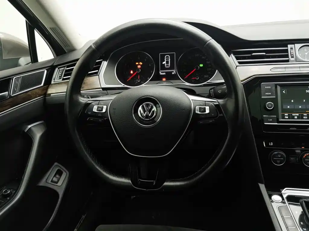 Volkswagen Magotan 2017 — фото 11