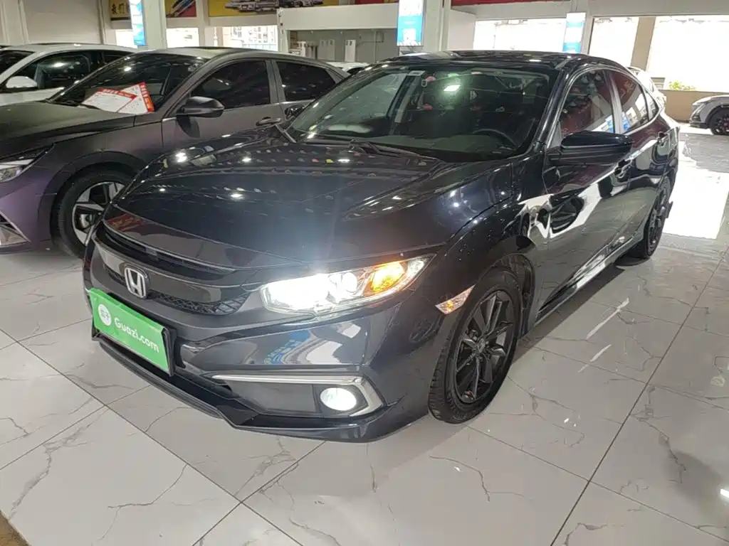 Honda Civic 2021 — фото 1