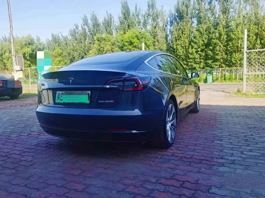 Tesla Model 3 2019 — фото 16