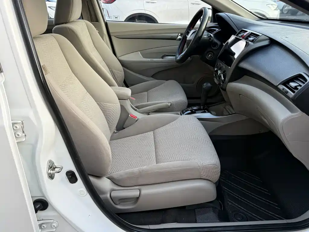 Honda City Classic 2013 — фото 18