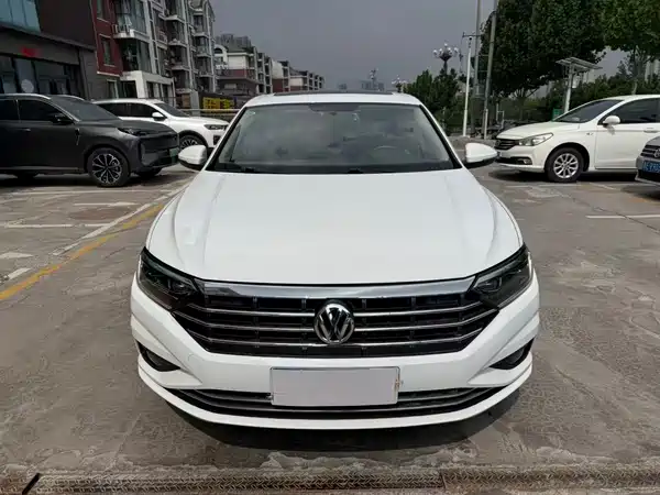 Volkswagen Sagitar 2020