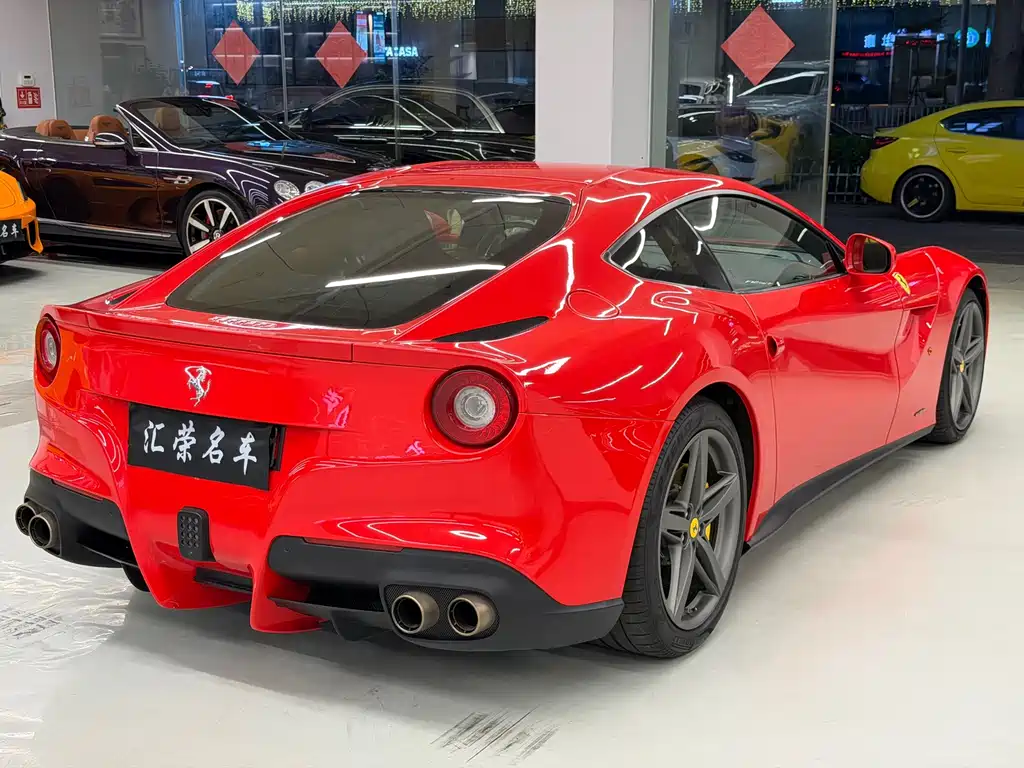 Ferrari F12berlinetta 2013 — фото 11