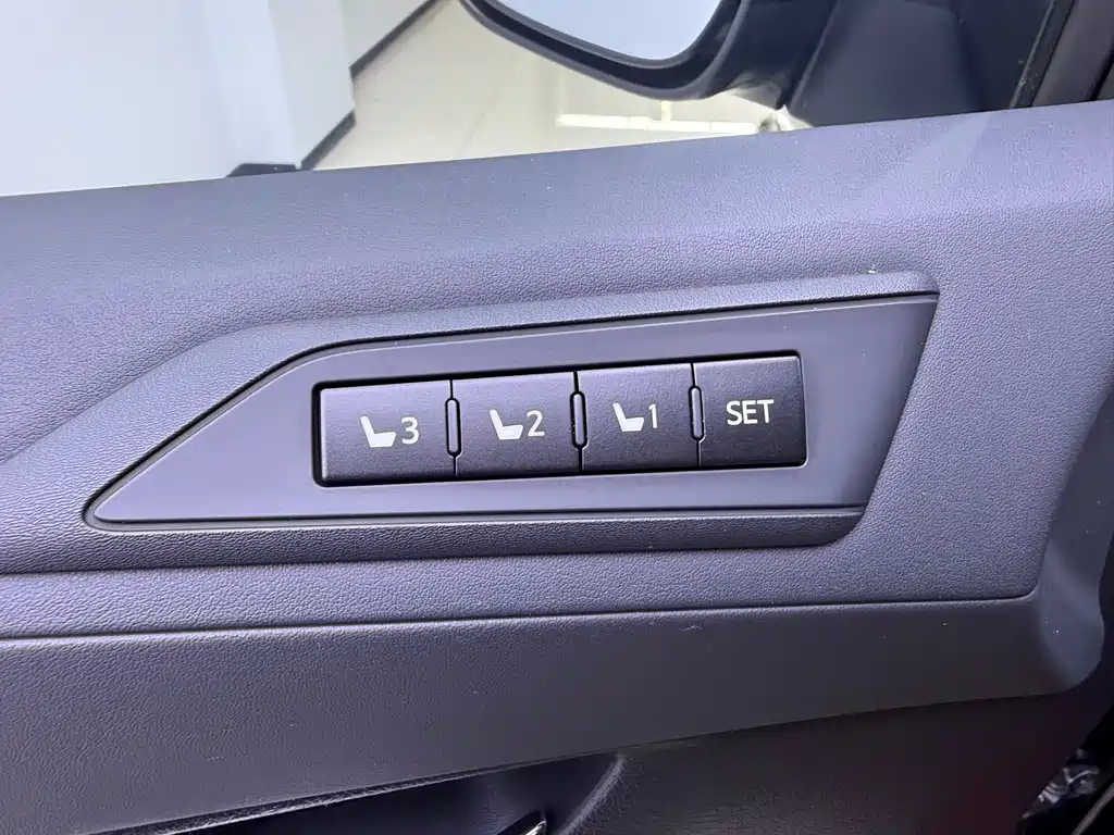 Toyota Vellfire 2021 — фото 20