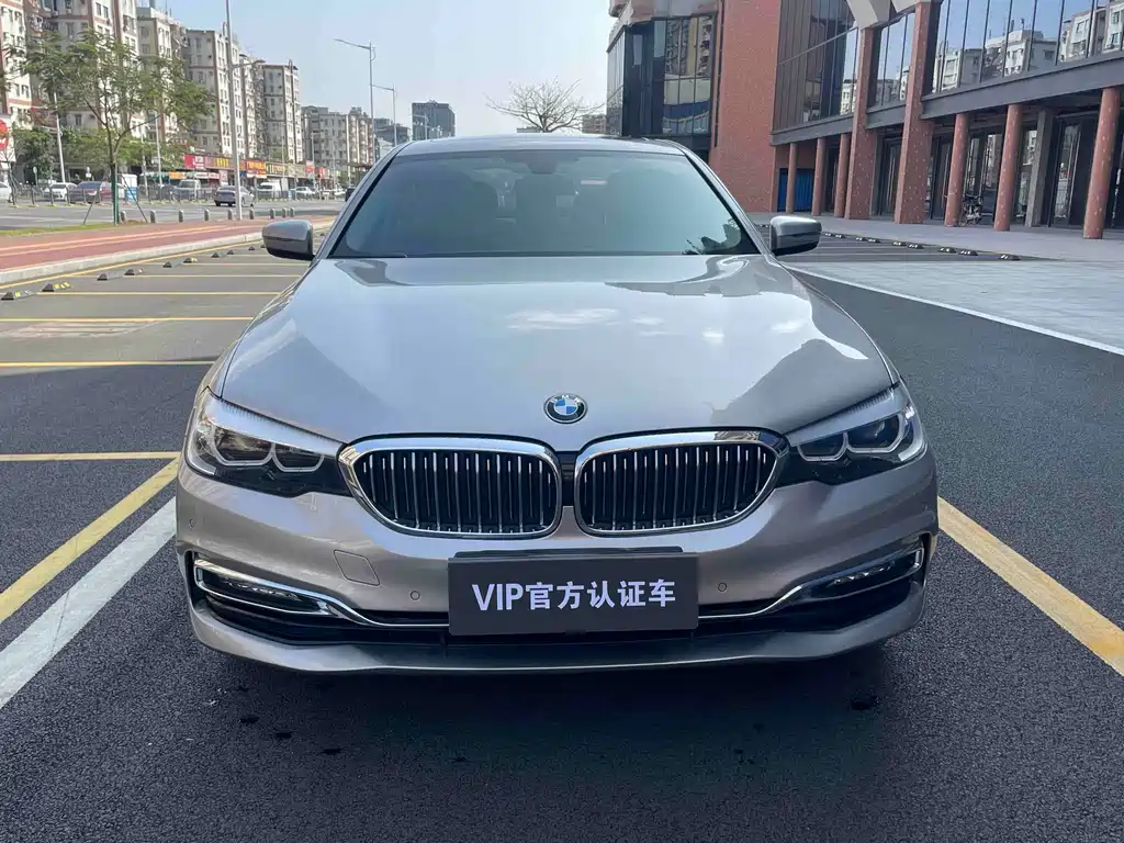 BMW 5 Series 2018 — фото 3