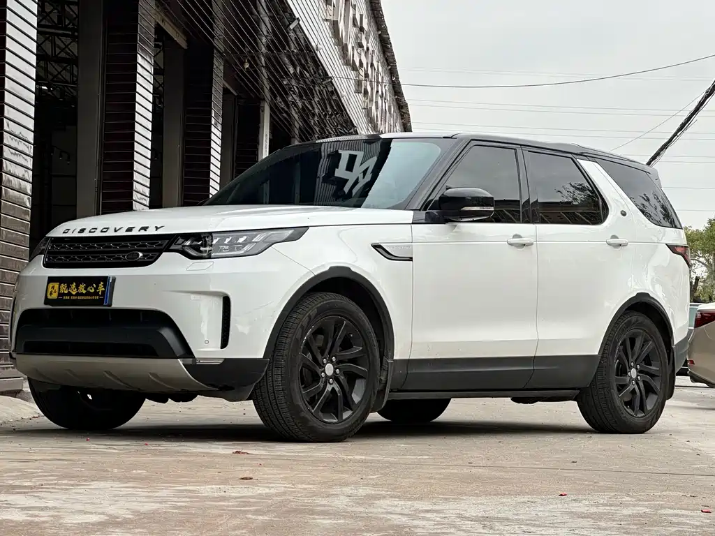 Land Rover Discovery 2017 — фото 1